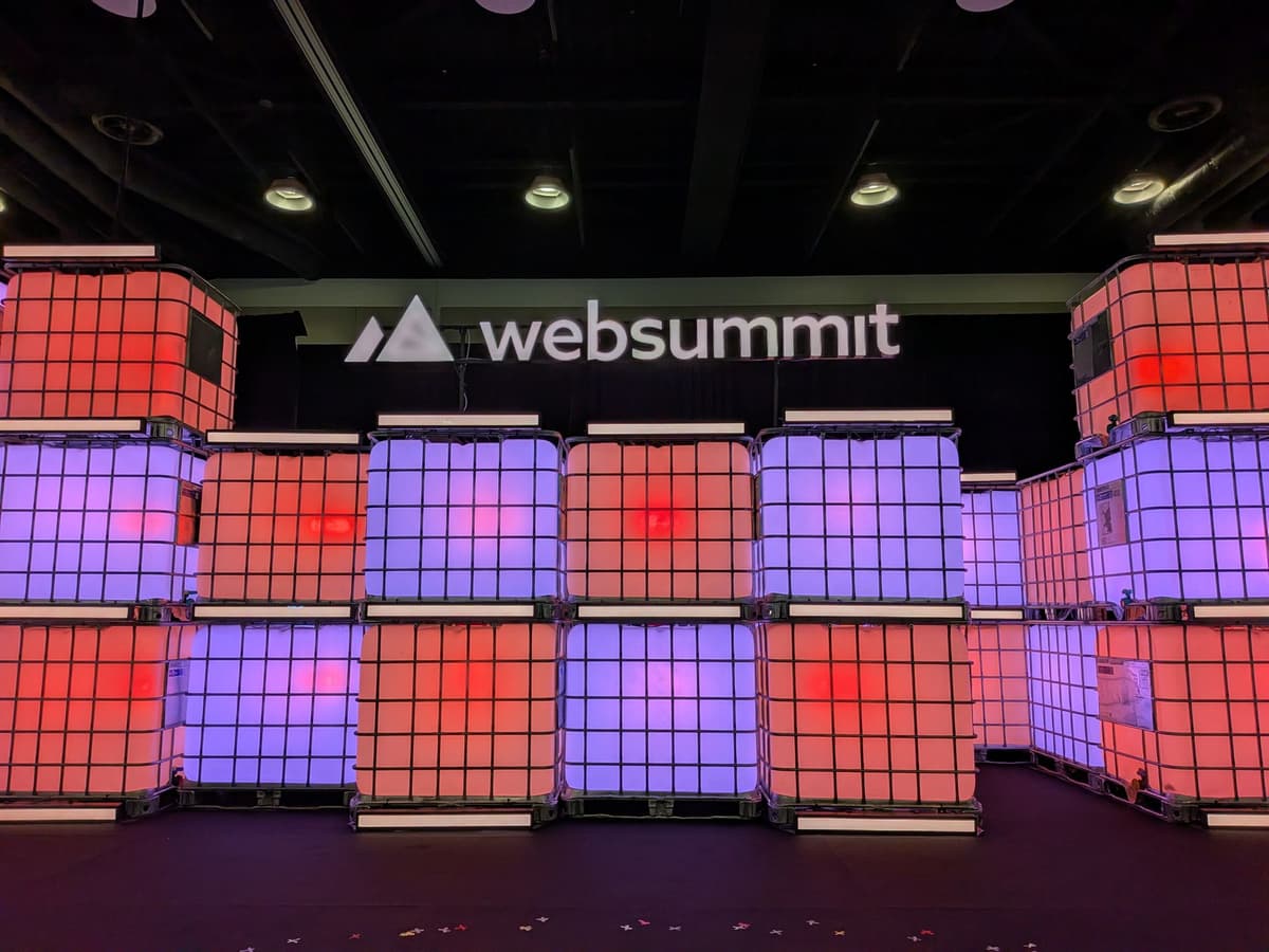 Cover image for Web Summit Vancouver 2026: Niva brings Manifold's runtime physics to cross-industry audience